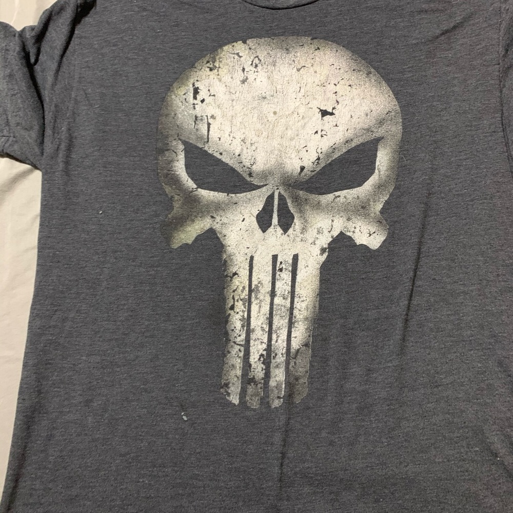 Men’s t shirt